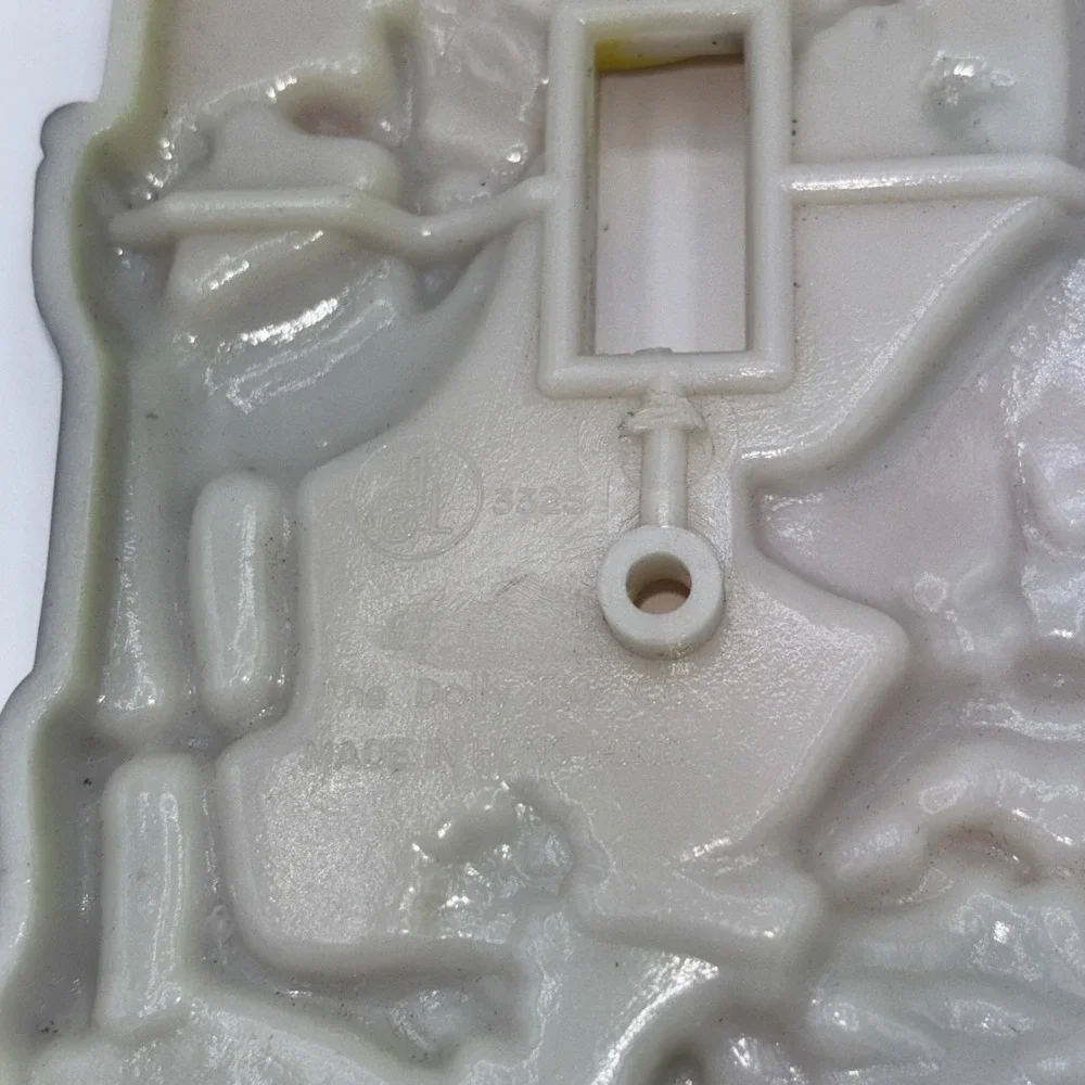 Vintage 70's Looney Tunes Bugs Bunny‎ & Friends 3D Light Switch Cover Plate